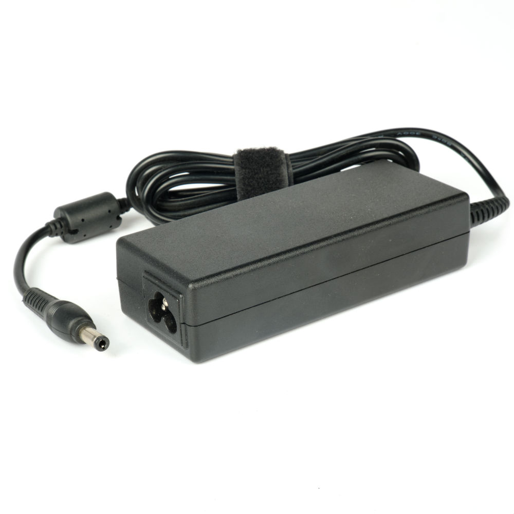 ALIMENTADOR PC 19V  4.74A 90W Generico Toshiba dc/jack  5.5x2.5mm
