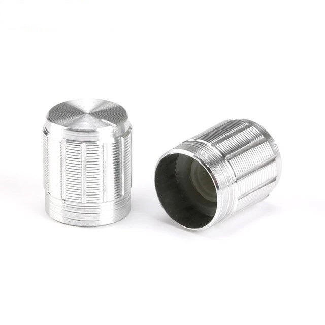 Botão Rotativo 15x17mm Prateado Estriado 6mm